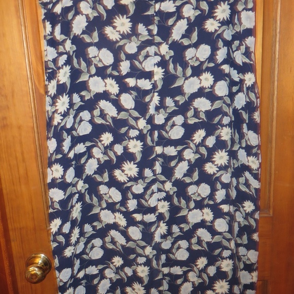 Old Navy Skirt - Picture 2 of 5